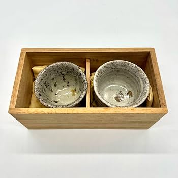 斑絵唐津ぐい呑　唐津焼　ぐい呑　焼き物　陶器　酒器　陶芸 Amazon.co.jp: 陶芸家 西岡小十 絵斑唐津ぐい呑 唐津焼 古唐津 上級作